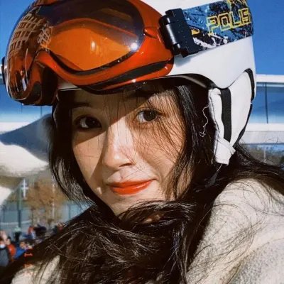 舞国英雄